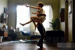 湿透的内衣在线视频,揭秘在线视频中的激情瞬间